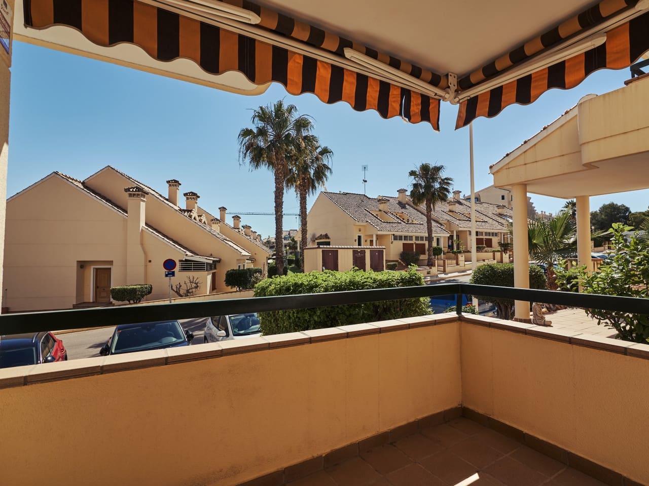 2 bedroom Apartment for sale in Villamartin with pool - € 220,000 (Ref: 9872099)