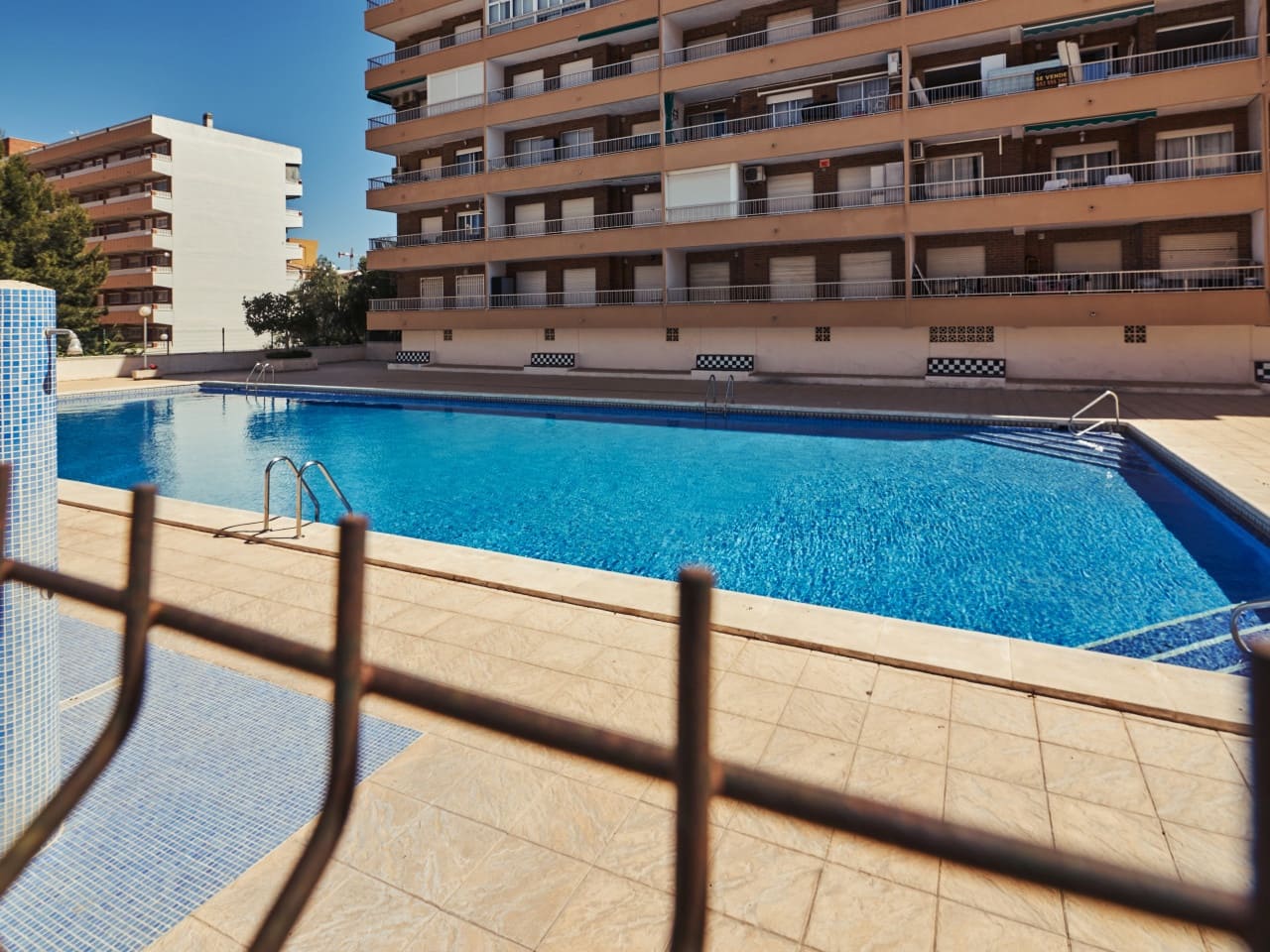 2 soveværelse Lejlighed til salg i Punta Prima med swimmingpool garage - € 220.000 (Ref: 9872100)