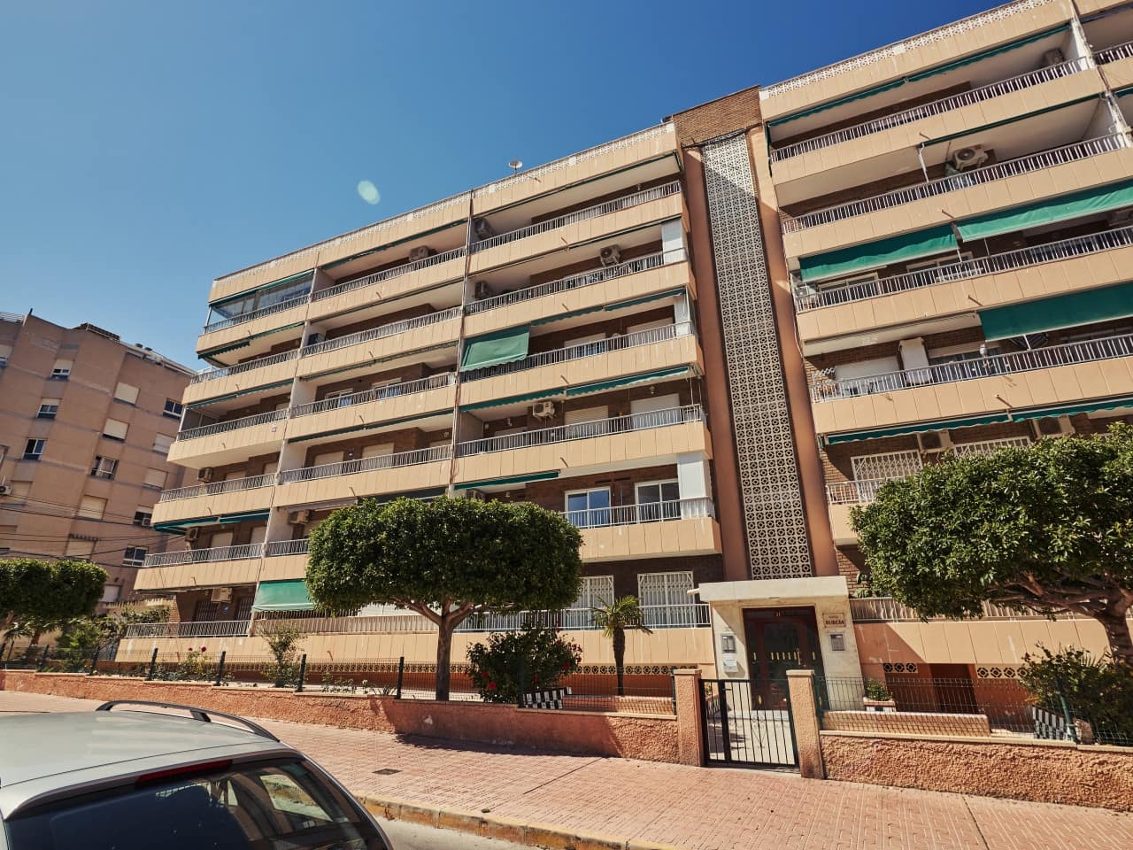 2 soveværelse Lejlighed til salg i Punta Prima med swimmingpool garage - € 220.000 (Ref: 9872100)