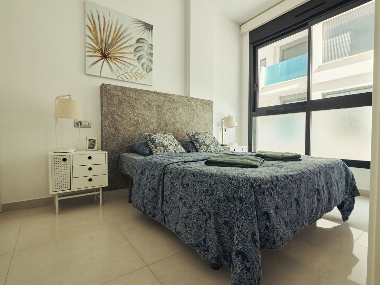2 makuuhuone Huoneisto myytävänä paikassa Torrevieja mukana uima-altaan - 185 000 € (Ref: 9891151)