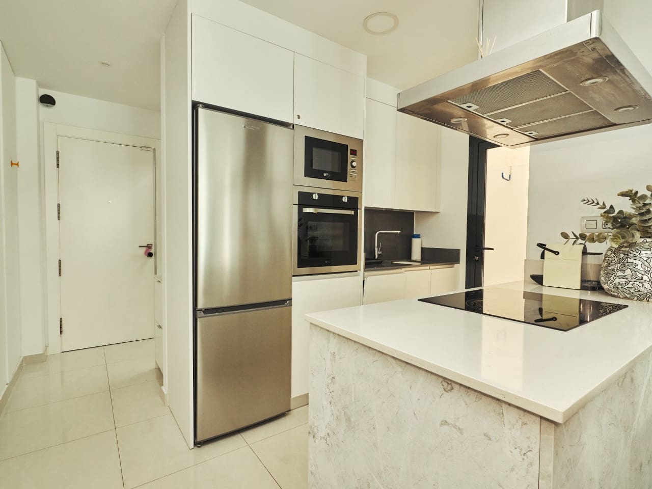 2 makuuhuone Huoneisto myytävänä paikassa Torrevieja mukana uima-altaan - 185 000 € (Ref: 9891151)