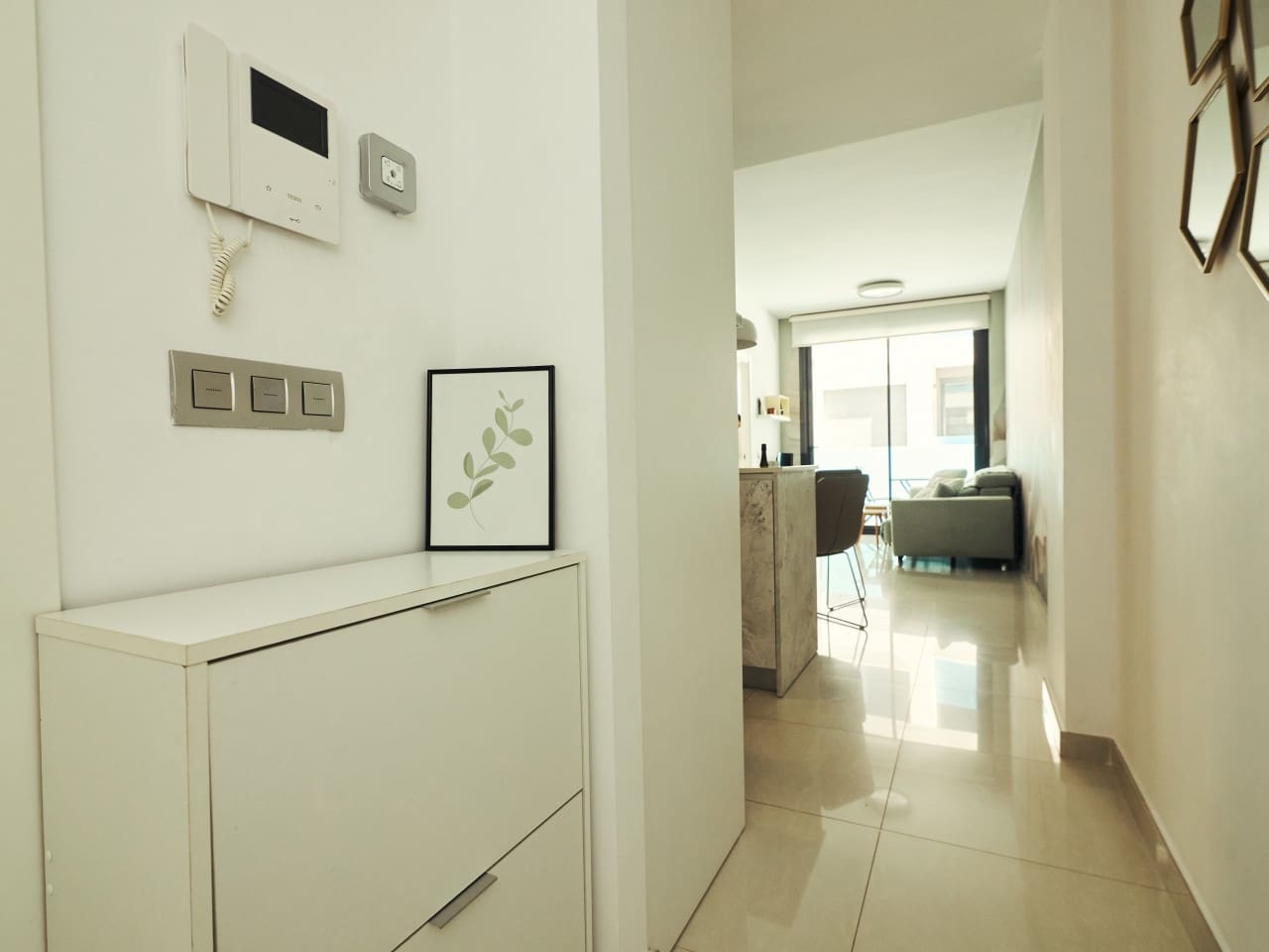 2 makuuhuone Huoneisto myytävänä paikassa Torrevieja mukana uima-altaan - 185 000 € (Ref: 9891151)