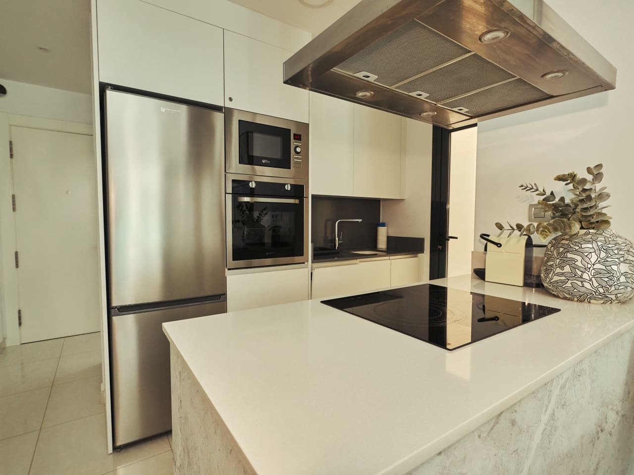 2 makuuhuone Huoneisto myytävänä paikassa Torrevieja mukana uima-altaan - 185 000 € (Ref: 9891151)