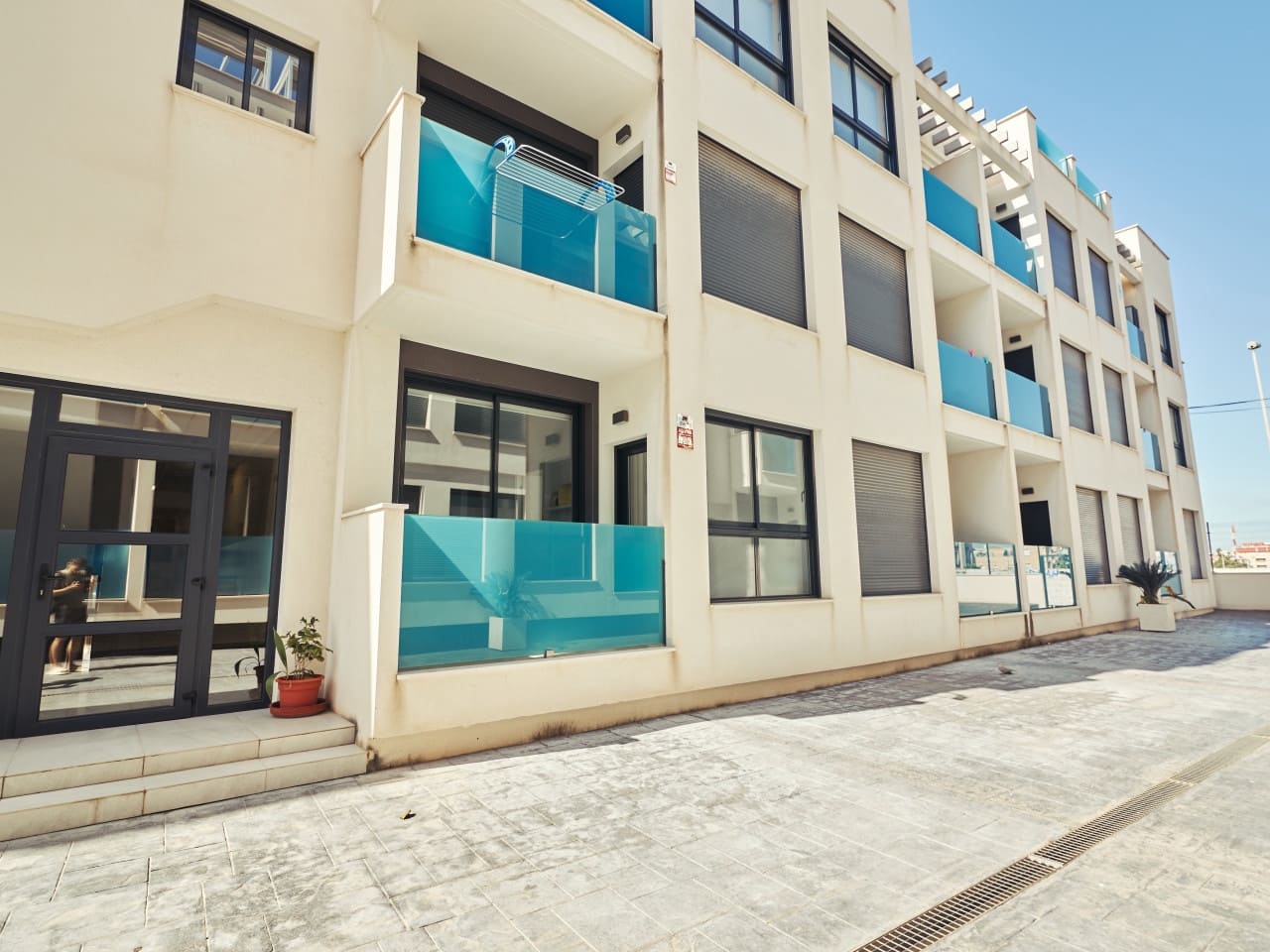 2 makuuhuone Huoneisto myytävänä paikassa Torrevieja mukana uima-altaan - 185 000 € (Ref: 9891151)