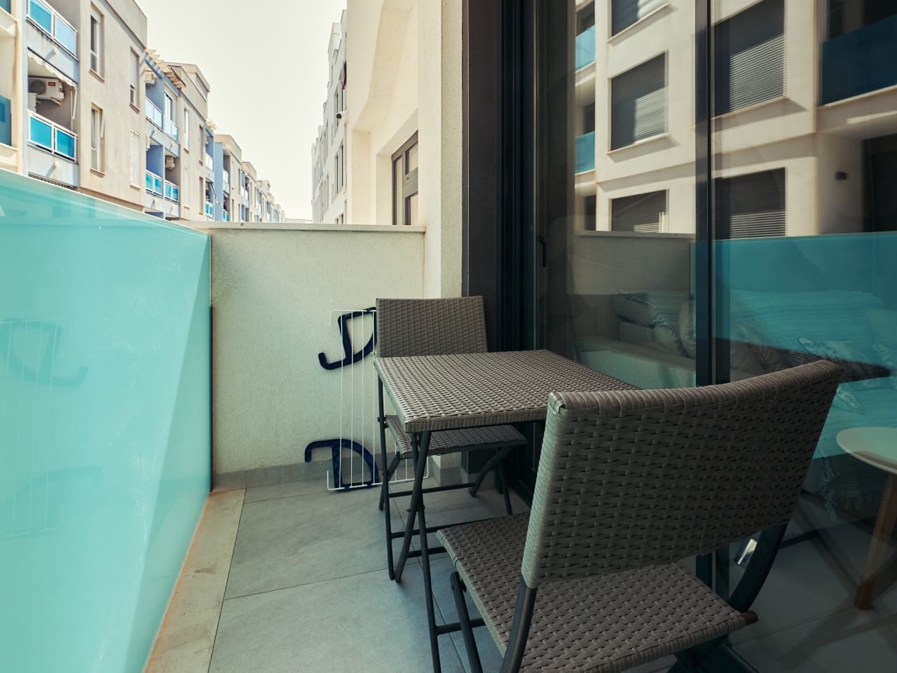 2 makuuhuone Huoneisto myytävänä paikassa Torrevieja mukana uima-altaan - 185 000 € (Ref: 9891151)