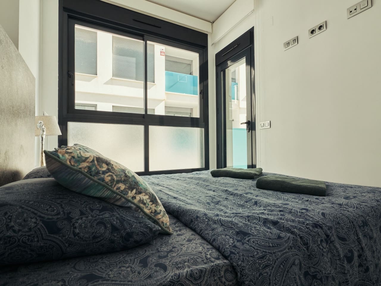 2 makuuhuone Huoneisto myytävänä paikassa Torrevieja mukana uima-altaan - 185 000 € (Ref: 9891151)
