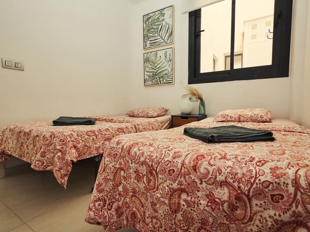 2 makuuhuone Huoneisto myytävänä paikassa Avenida Habaneras - Curva de Palangre, Torrevieja mukana uima-altaan - 185 000 € (Ref: 9891151)