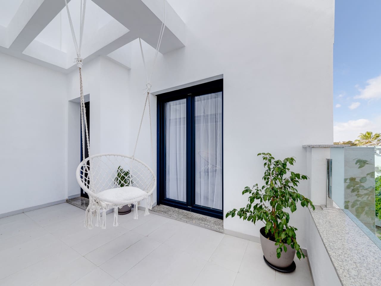 3 Zimmer Haus zu verkaufen in Filipinas mit Pool Garage - 324.900 € (Ref: 9893203)