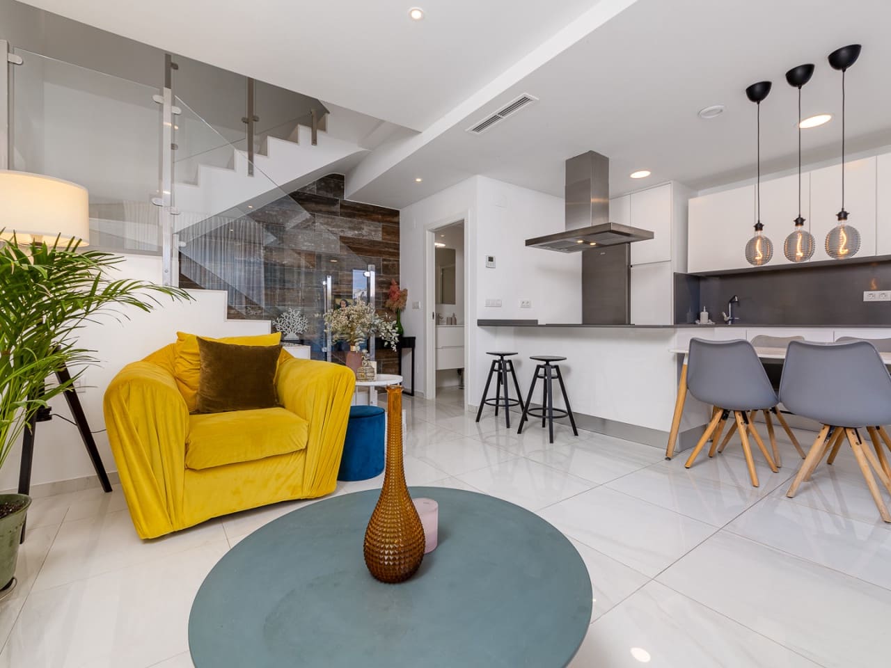 3 Zimmer Haus zu verkaufen in Filipinas mit Pool Garage - 324.900 € (Ref: 9893203)