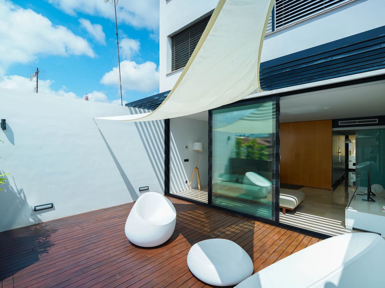 Casa de 3 habitaciones en Almoradí en venta - 515.000 € (Ref: 9898461)