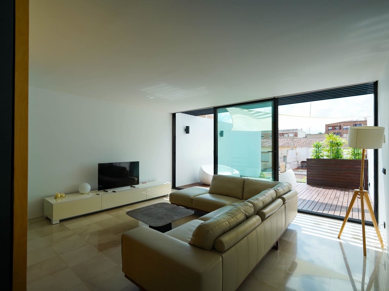 Casa de 3 habitaciones en Almoradí en venta - 515.000 € (Ref: 9898461)