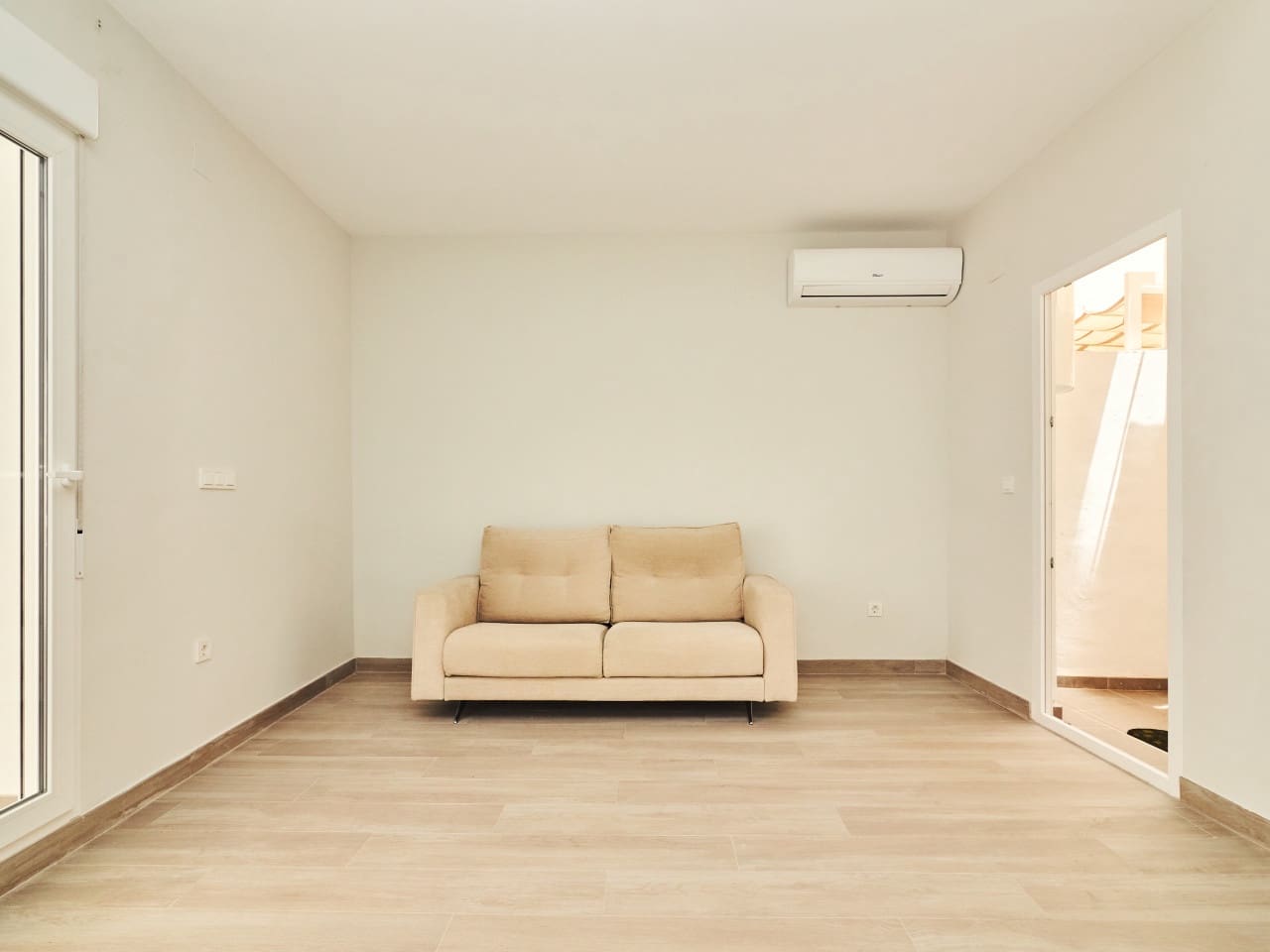 2 sypialnia Apartament na sprzedaż w Torrevieja - 198 000 € (Ref: 9900766)