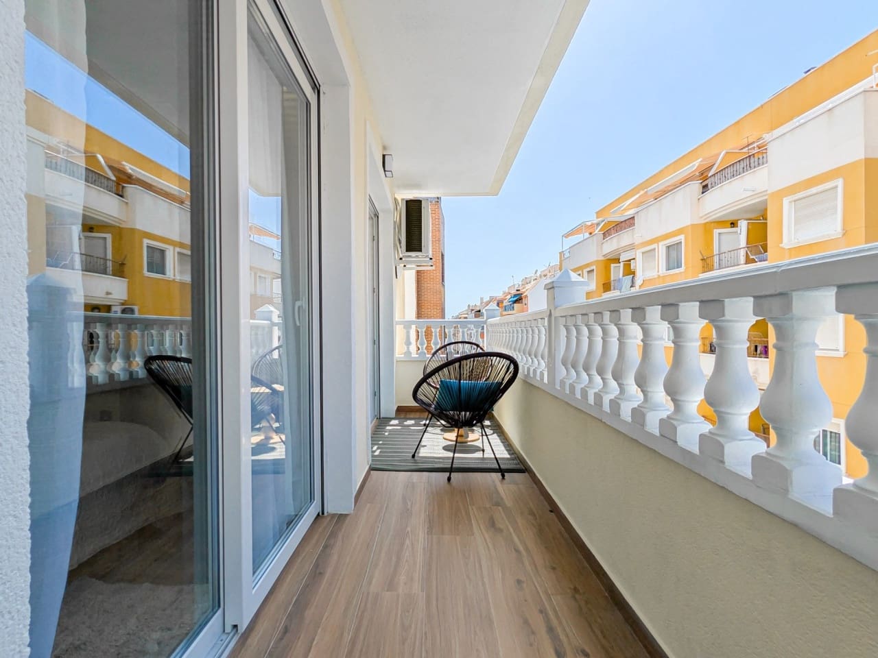 2 slaapkamer Appartement te koop in Torrevieja - € 188.800 (Ref: 9908266)