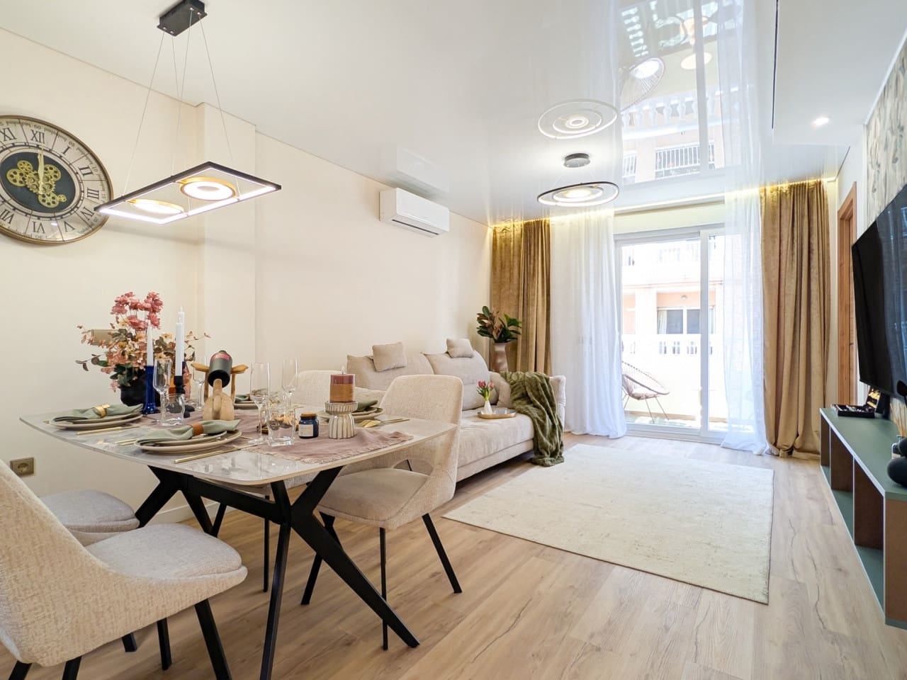 2 slaapkamer Appartement te koop in Torrevieja - € 188.800 (Ref: 9908266)