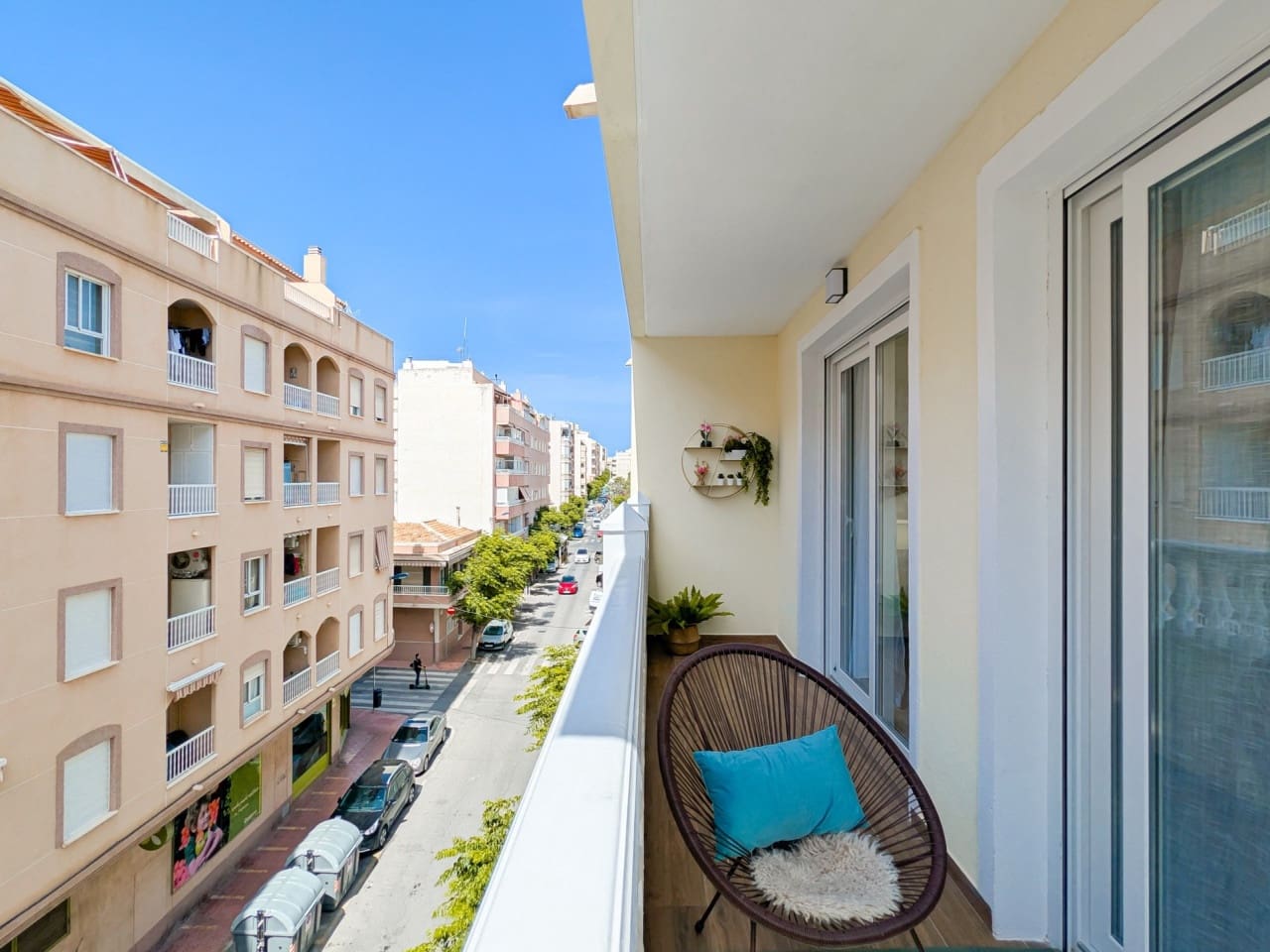 2 slaapkamer Appartement te koop in Torrevieja - € 188.800 (Ref: 9908266)