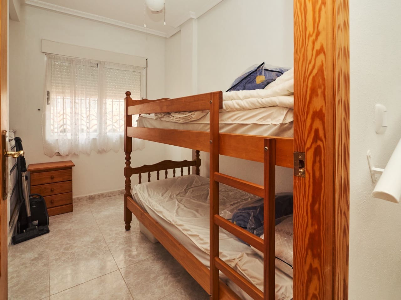2 slaapkamer Huis te koop in Torrevieja met zwembad - € 185.000 (Ref: 9921072)