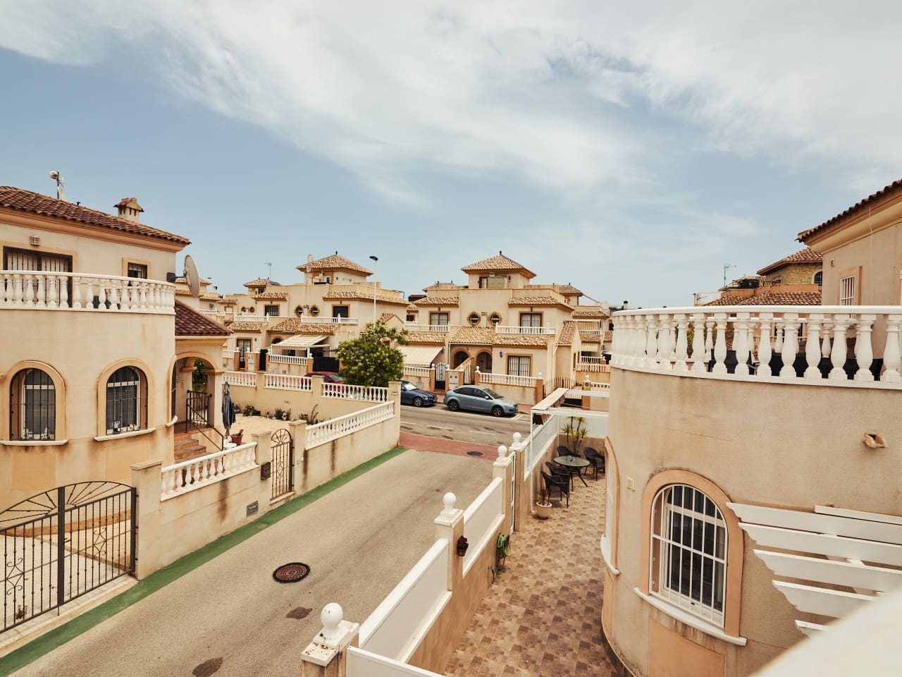 2 slaapkamer Huis te koop in Torrevieja met zwembad - € 185.000 (Ref: 9921072)