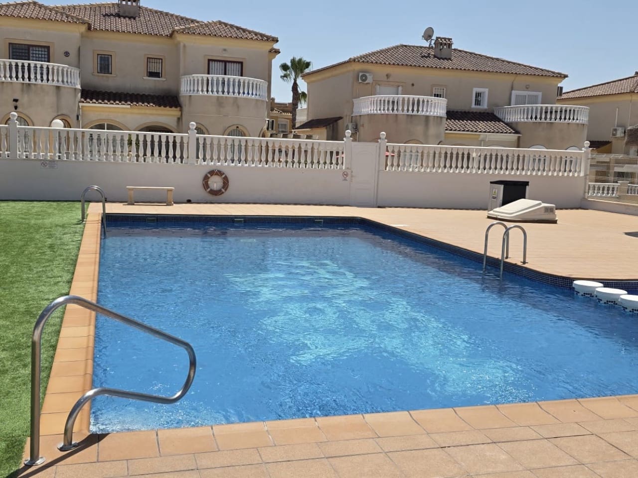 2 Zimmer Haus zu verkaufen in Torrevieja mit Pool - 185.000 € (Ref: 9921072)