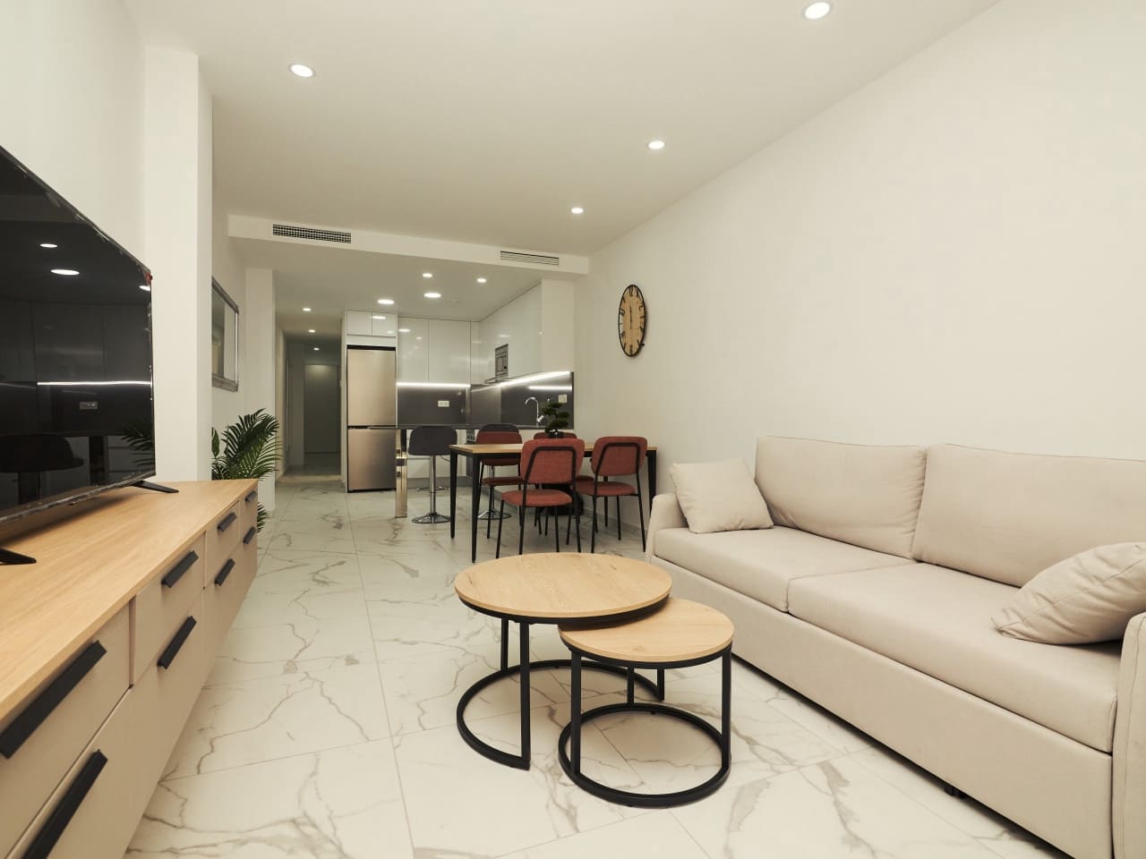 2 bedroom Apartment for sale in Torrevieja with pool garage - € 326,900 (Ref: 9930031)