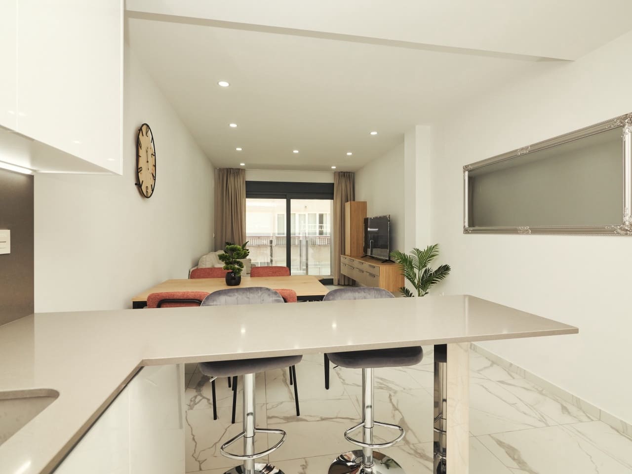 2 bedroom Apartment for sale in Torrevieja with pool garage - € 326,900 (Ref: 9930031)