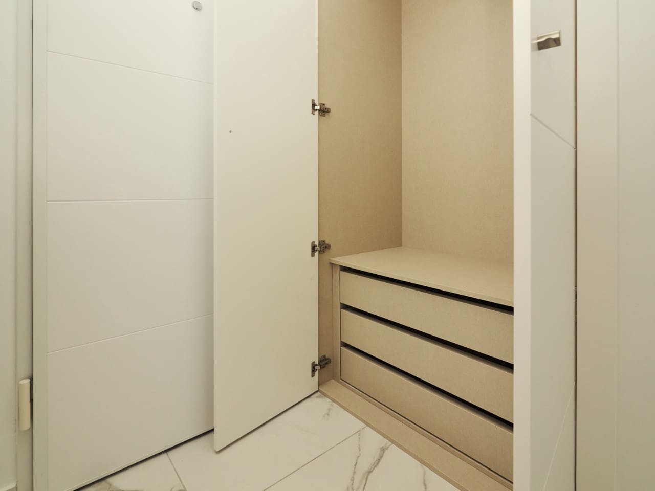 2 bedroom Apartment for sale in Torrevieja with pool garage - € 326,900 (Ref: 9930031)