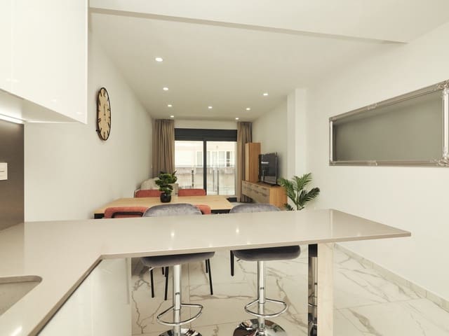 Apartamento de 2 habitaciones en Avenida Habaneras - Curva de Palangre, Torrevieja en venta con piscina garaje - 326.900 € (Ref: 9930031)