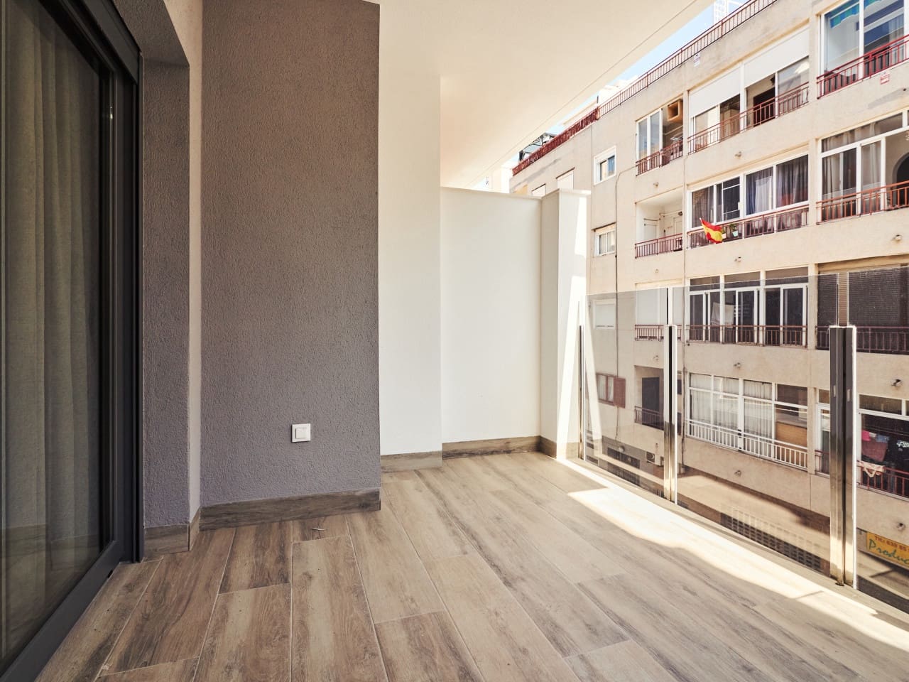 2 bedroom Apartment for sale in Torrevieja with pool garage - € 326,900 (Ref: 9930031)