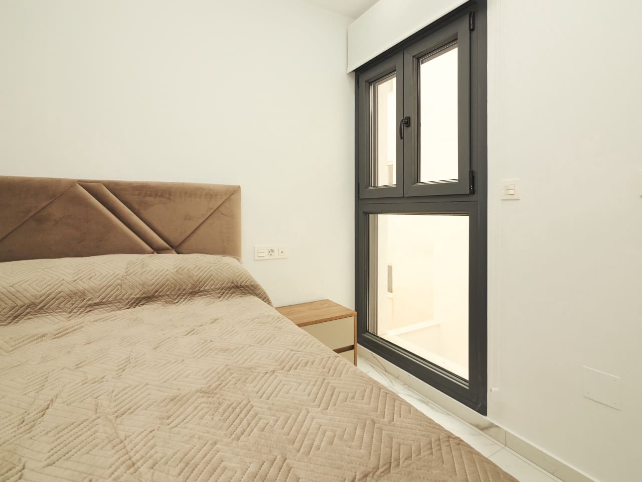 2 bedroom Apartment for sale in Torrevieja with pool garage - € 326,900 (Ref: 9930031)