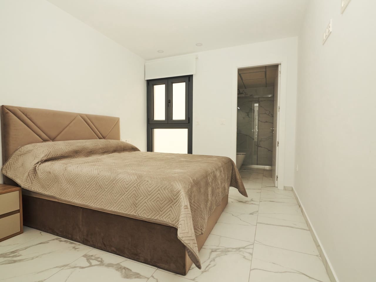 2 bedroom Apartment for sale in Torrevieja with pool garage - € 326,900 (Ref: 9930031)