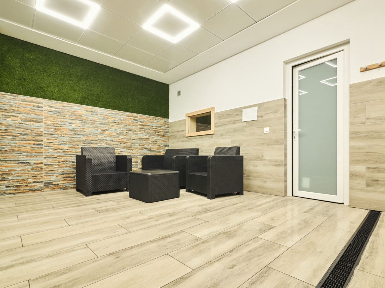 2 bedroom Apartment for sale in Torrevieja with pool garage - € 326,900 (Ref: 9930031)