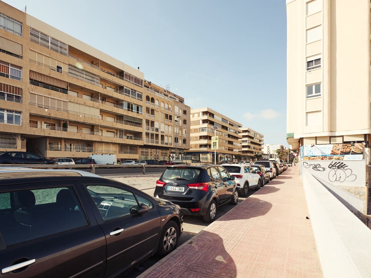 Apartamento de 2 habitaciones en Torrevieja en venta - 118.500 € (Ref: 9930032)