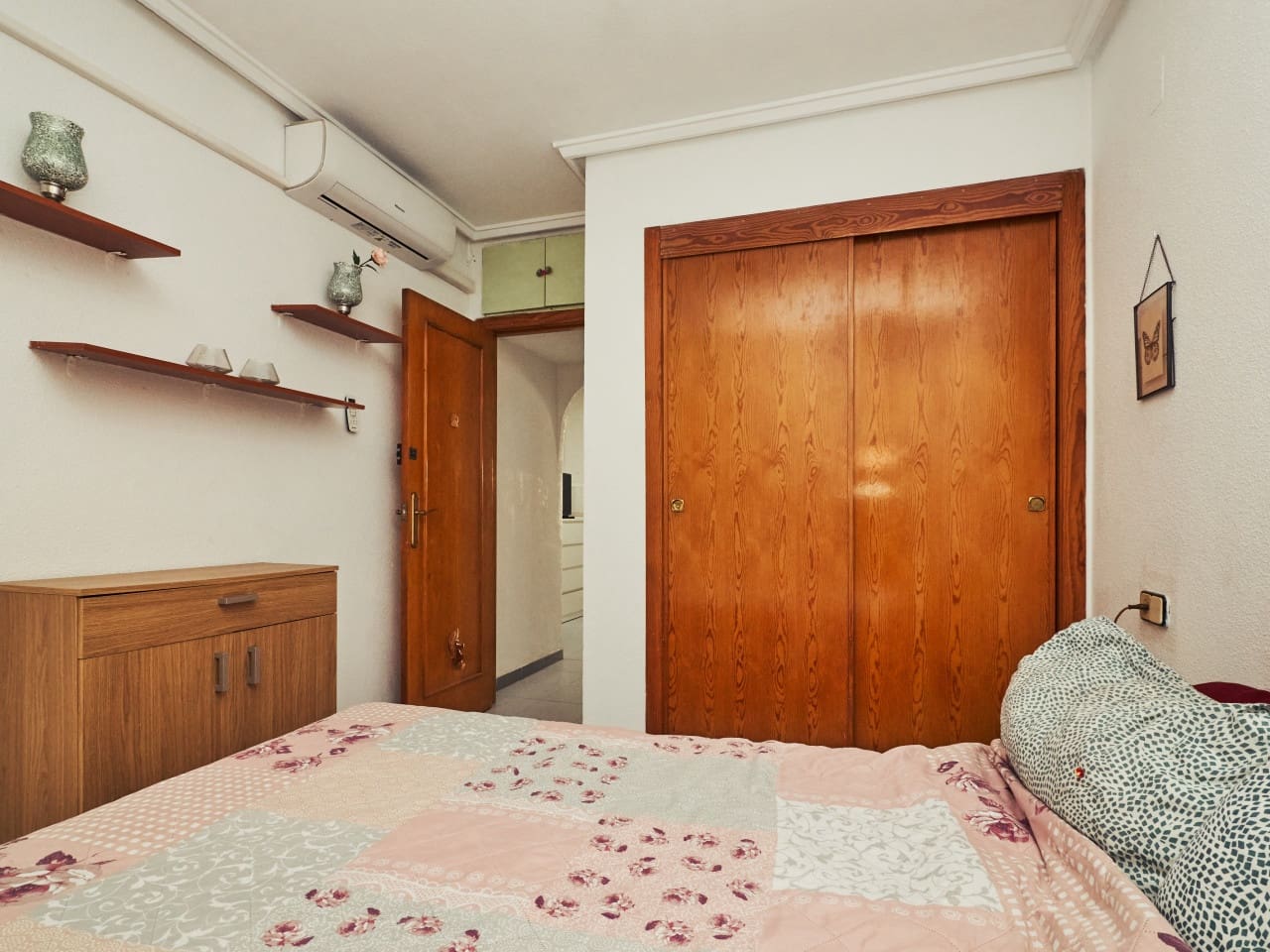 Apartamento de 2 habitaciones en Torrevieja en venta - 118.500 € (Ref: 9930032)