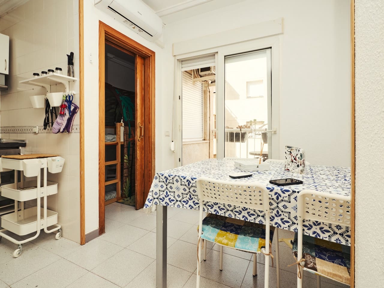 Apartamento de 2 habitaciones en Torrevieja en venta - 118.500 € (Ref: 9930032)