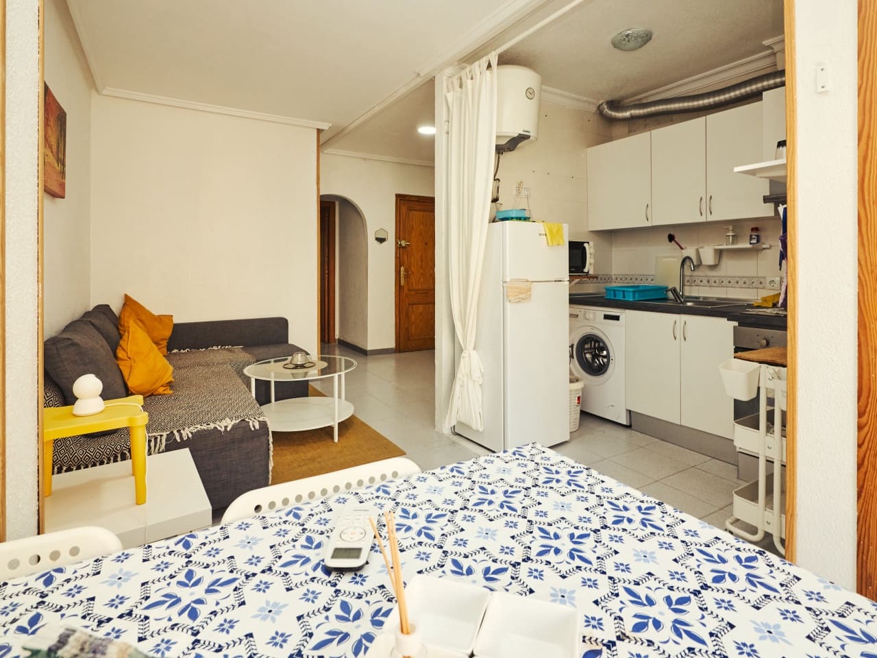 Apartamento de 2 habitaciones en Torrevieja en venta - 118.500 € (Ref: 9930032)