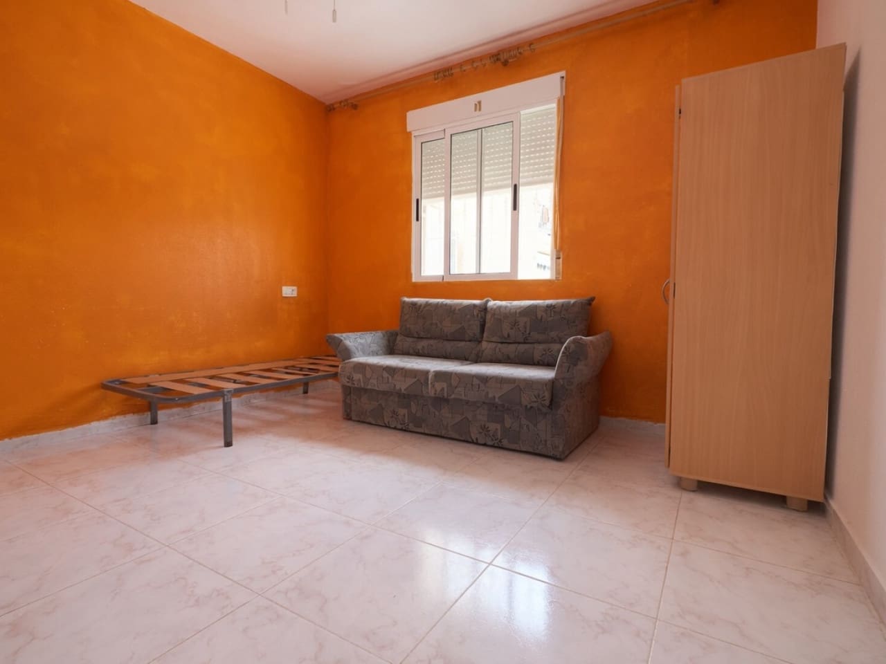 2 soverom Villa til salgs i El Chaparral med svømmebasseng garasje - € 115 000 (Ref: 9941187)