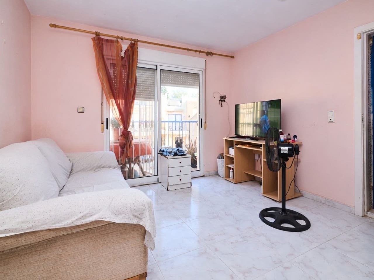 2 soverom Villa til salgs i El Chaparral med svømmebasseng garasje - € 115 000 (Ref: 9941187)