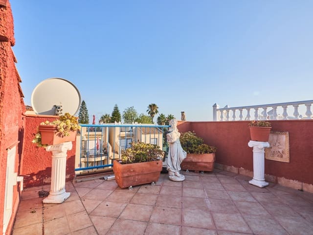 2 chambre Villa/Maison à vendre à El Chaparral, Torrevieja avec piscine garage - 115 000 € (Ref: 9941187)