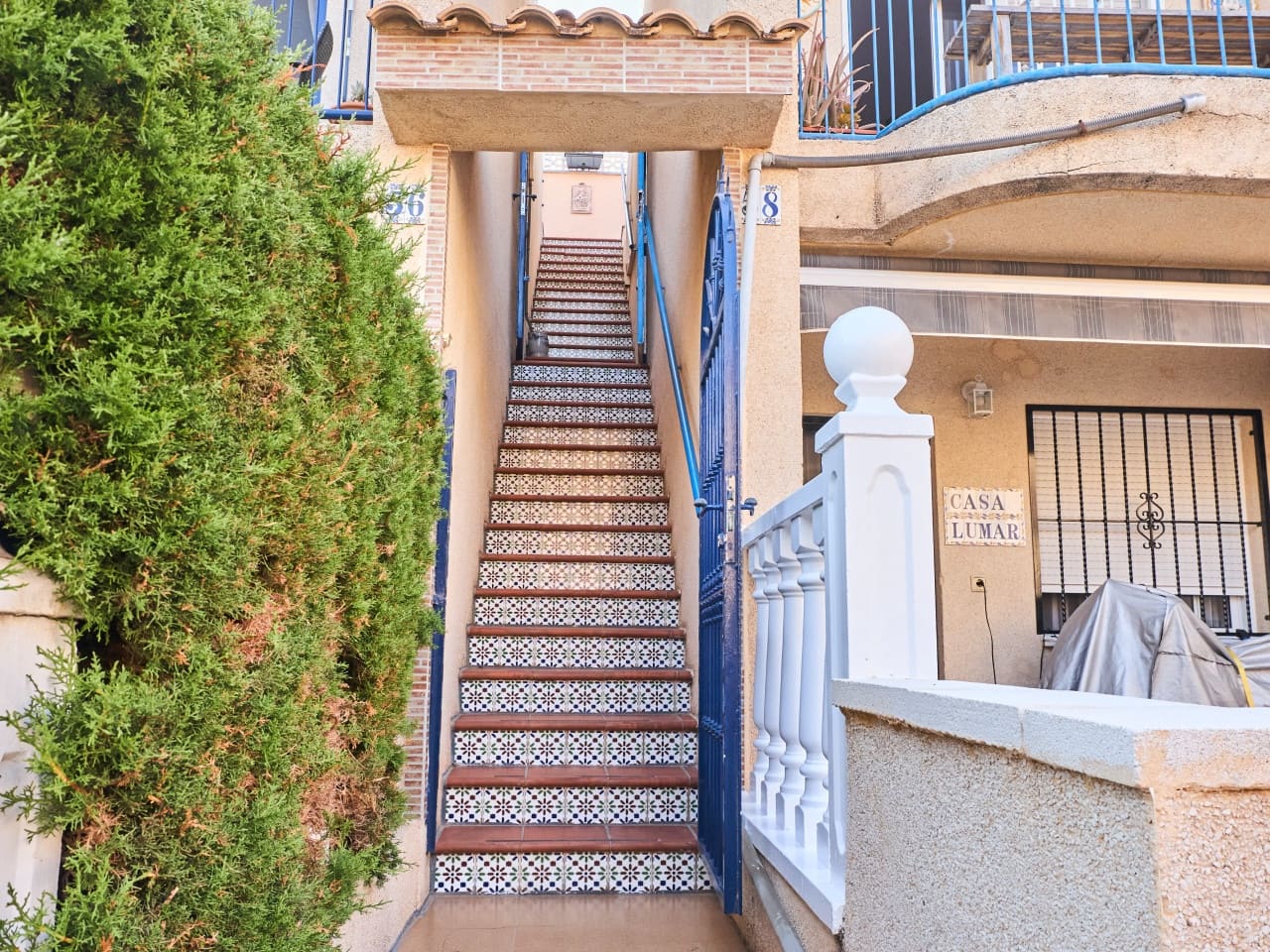 2 soverom Villa til salgs i El Chaparral med svømmebasseng garasje - € 115 000 (Ref: 9941187)