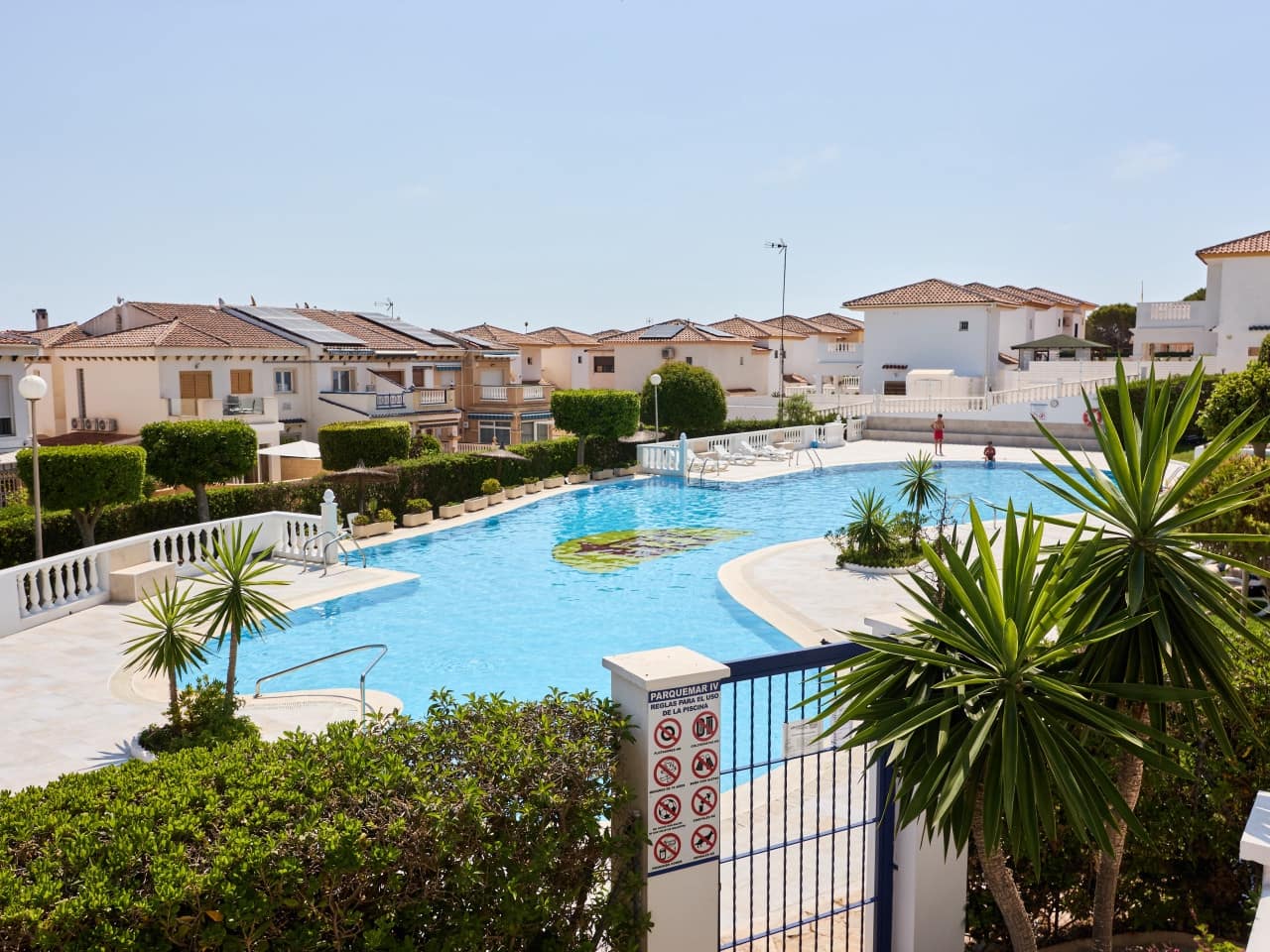1 soveværelse Lejlighed til salg i Torrevieja med swimmingpool garage - € 159.900 (Ref: 9941188)