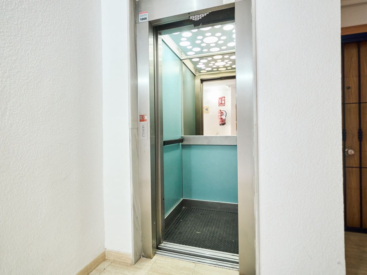 1 soveværelse Lejlighed til salg i Torrevieja med swimmingpool garage - € 159.900 (Ref: 9941188)