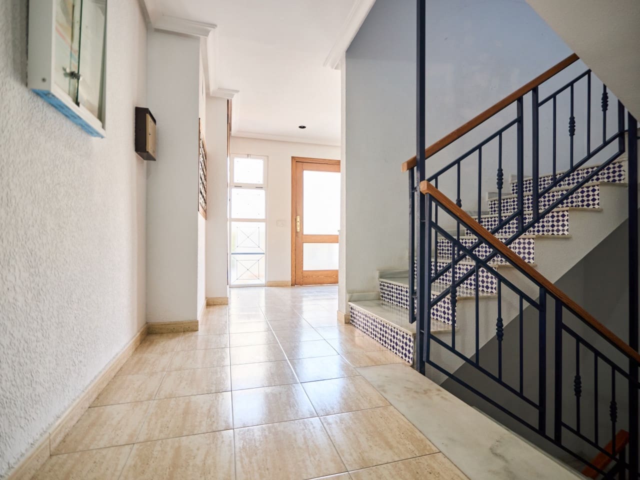 1 soveværelse Lejlighed til salg i Torrevieja med swimmingpool garage - € 159.900 (Ref: 9941188)