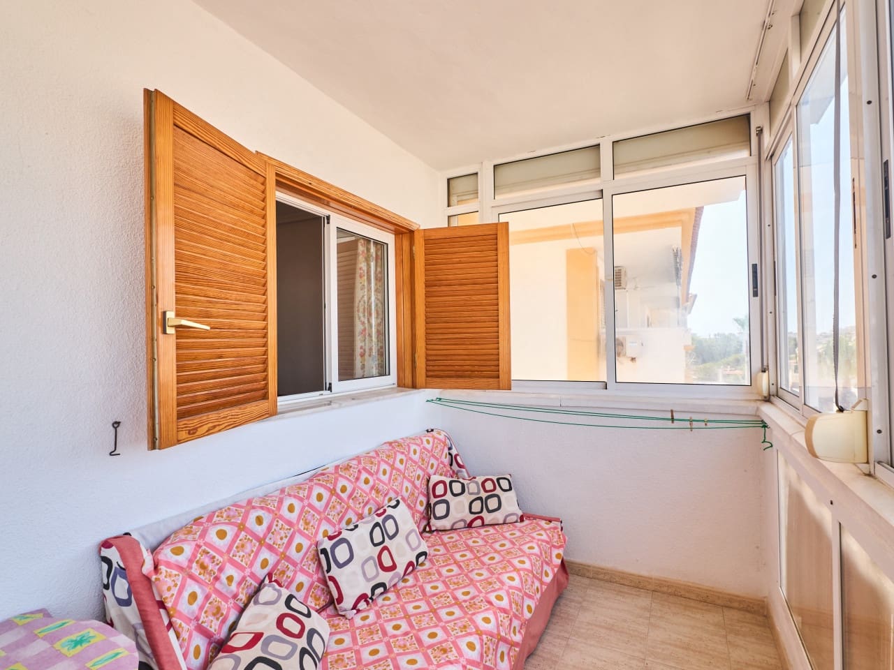 1 soveværelse Lejlighed til salg i Torrevieja med swimmingpool garage - € 159.900 (Ref: 9941188)