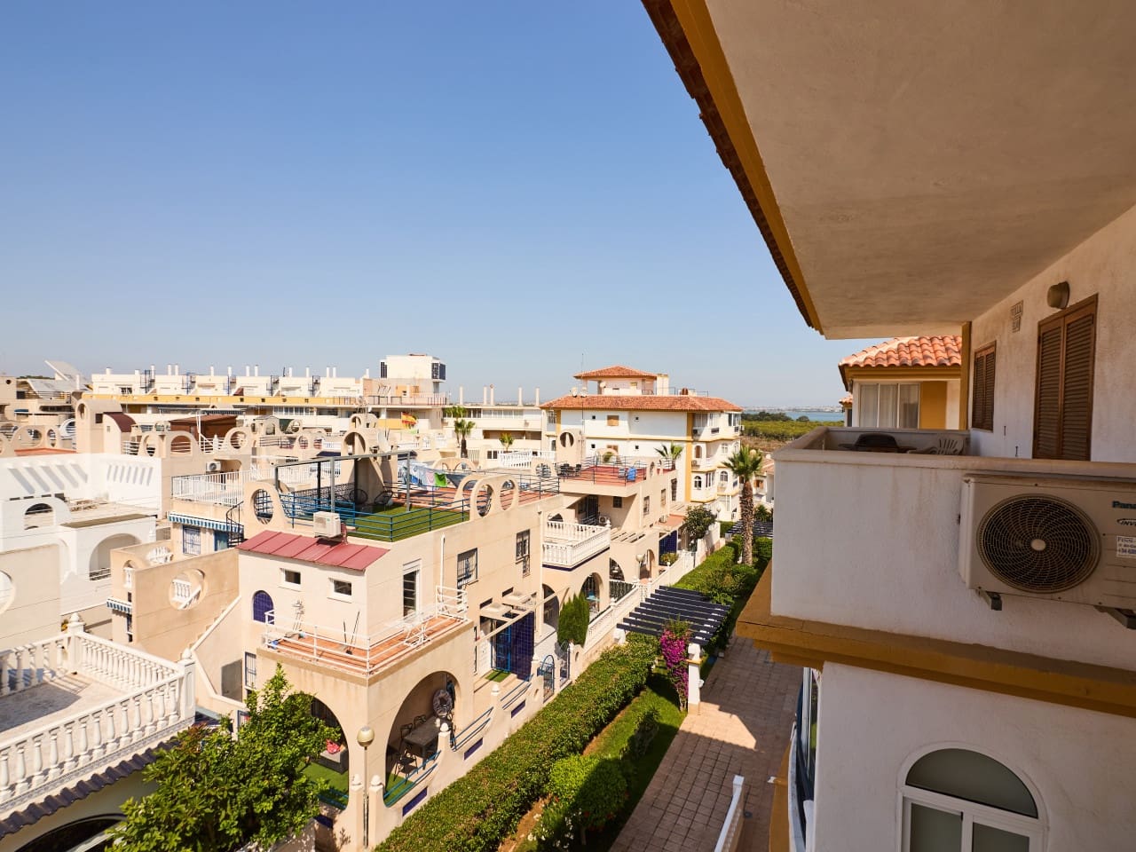 1 soveværelse Lejlighed til salg i Torrevieja med swimmingpool garage - € 159.900 (Ref: 9941188)