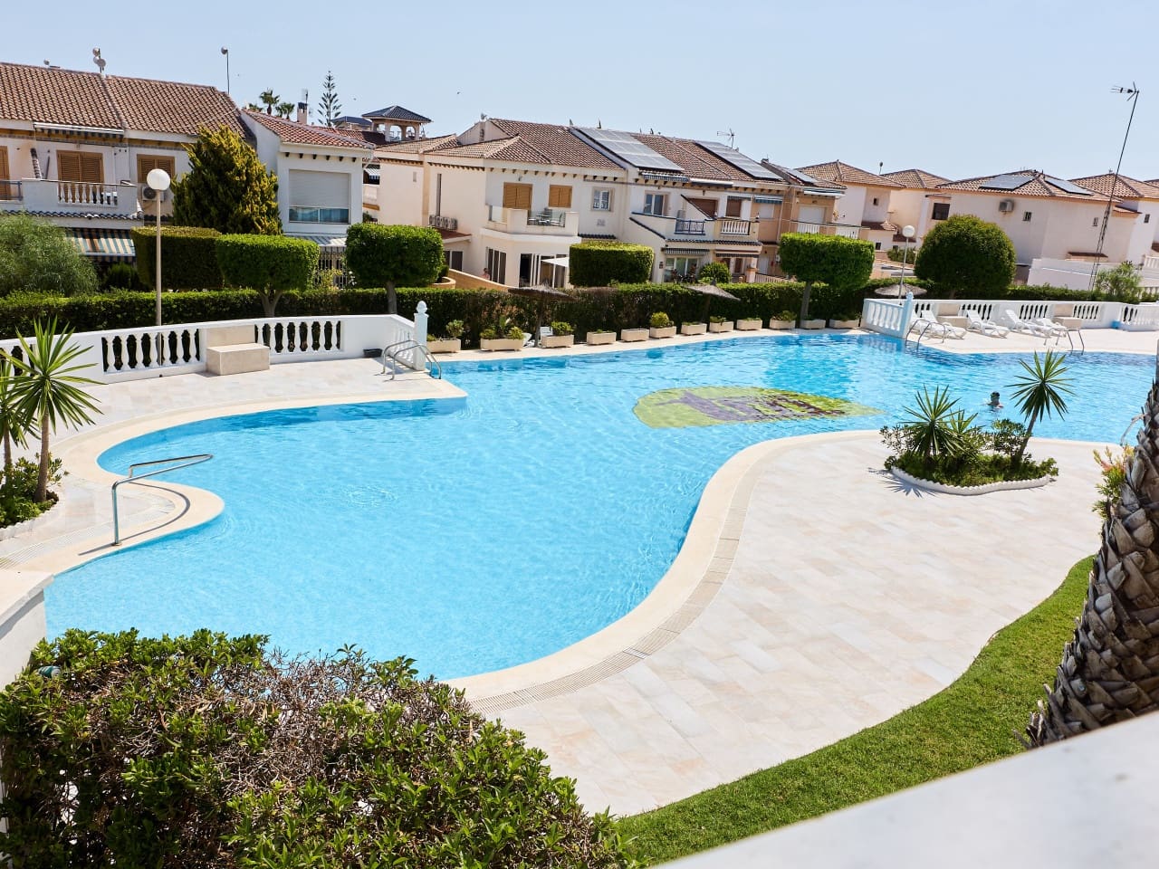 1 soveværelse Lejlighed til salg i Torrevieja med swimmingpool garage - € 159.900 (Ref: 9941188)
