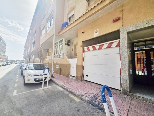 Garage til salg i Parque de las Naciones, Torrevieja - € 19.900 (Ref: 9941189)