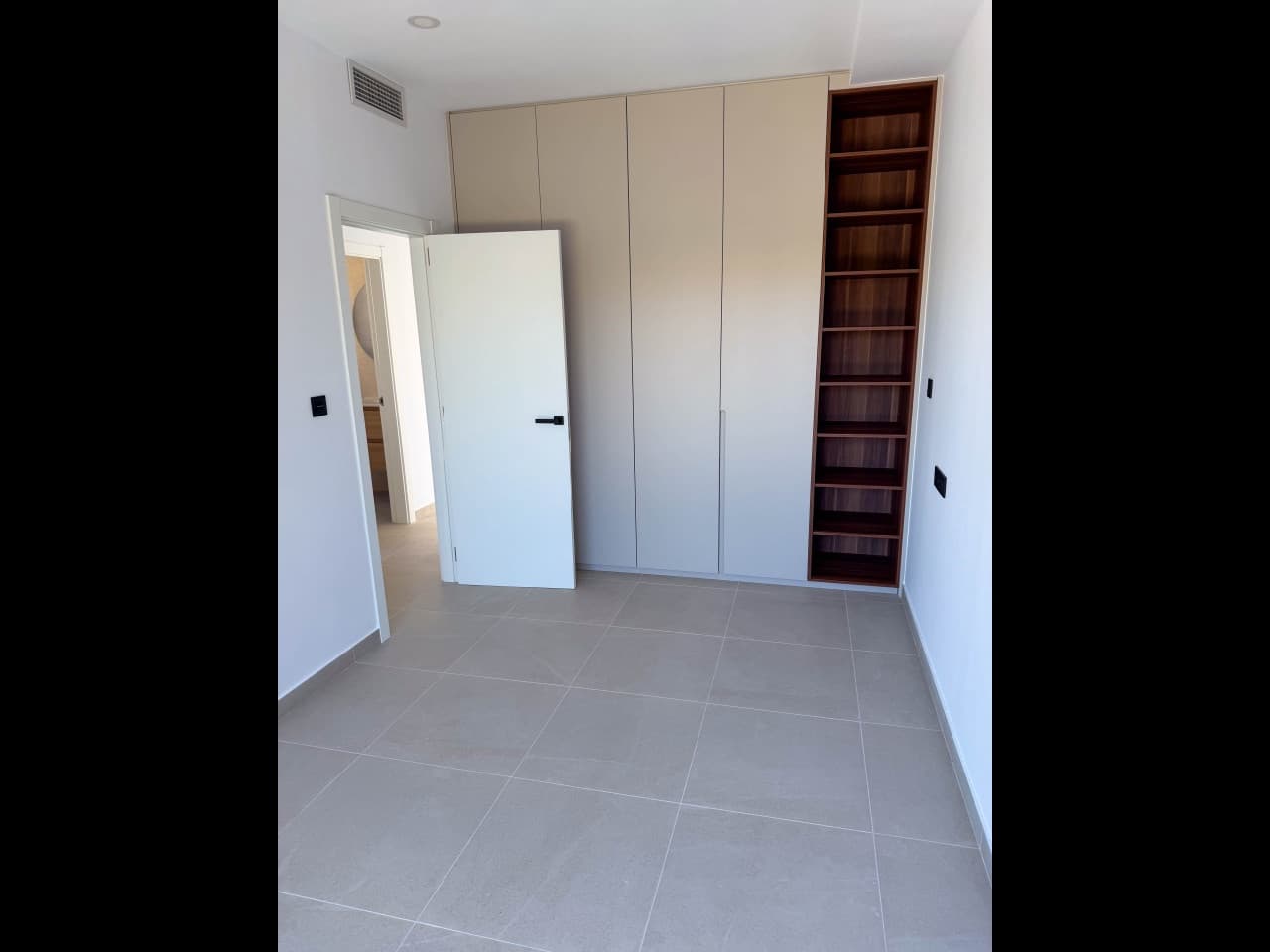 4 soverom Villa til salgs i Los Balcones med svømmebasseng garasje - € 895 000 (Ref: 9948905)
