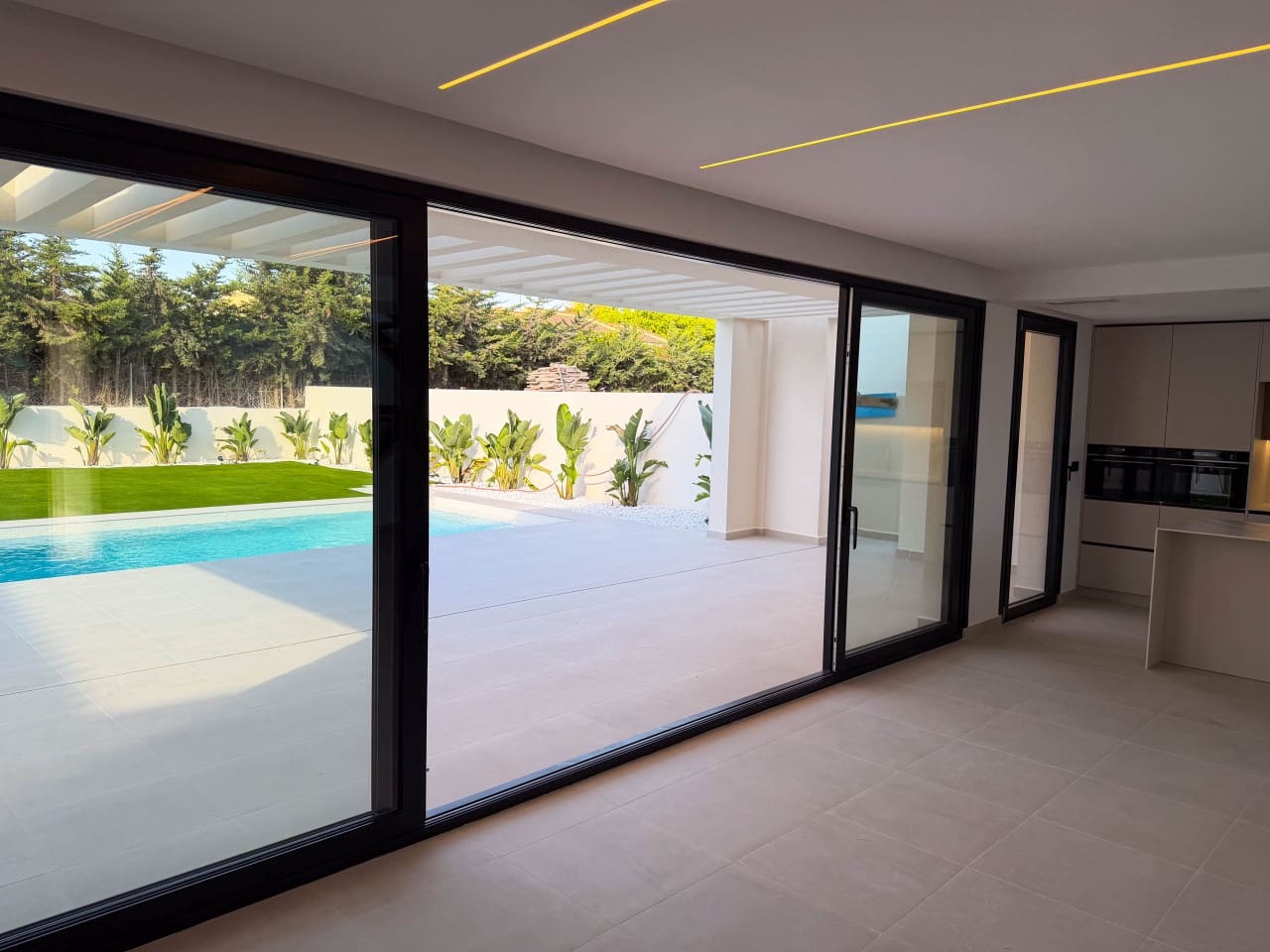 4 soverom Villa til salgs i Los Balcones med svømmebasseng garasje - € 895 000 (Ref: 9948905)