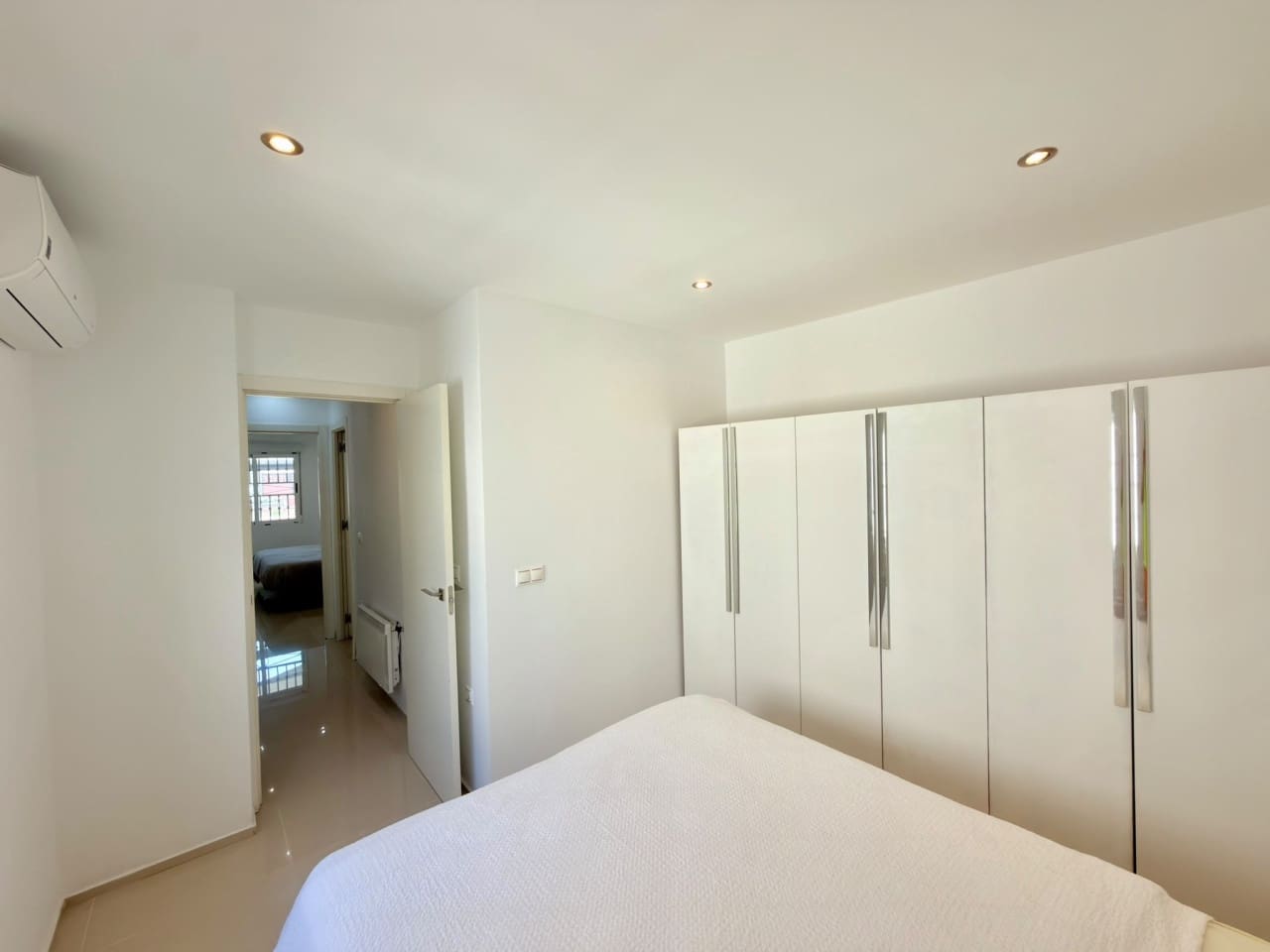 2 soveværelse Villa til salg i Orihuela Costa med swimmingpool - € 178.000 (Ref: 9952828)