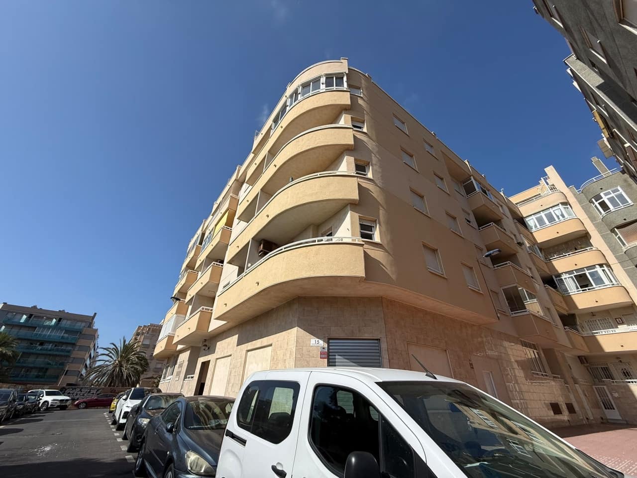 2 soverom Leilighet til salgs i Torrevieja - € 179 900 (Ref: 9954596)