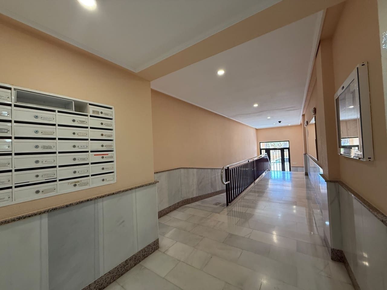 2 soverom Leilighet til salgs i Torrevieja - € 179 900 (Ref: 9954596)